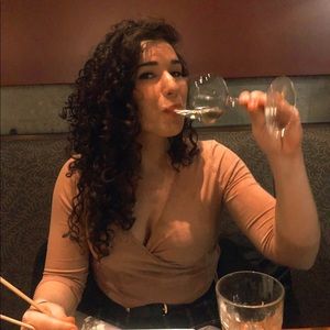 Meet your Posher, Nadia